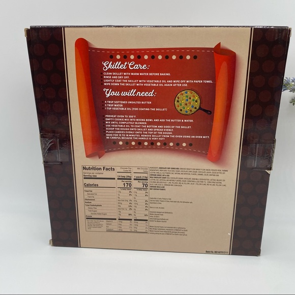 The Modern Gourmet Cast Iron Skillet Cookie Baking Kit large cast iron skillet - Picture 3 of 5